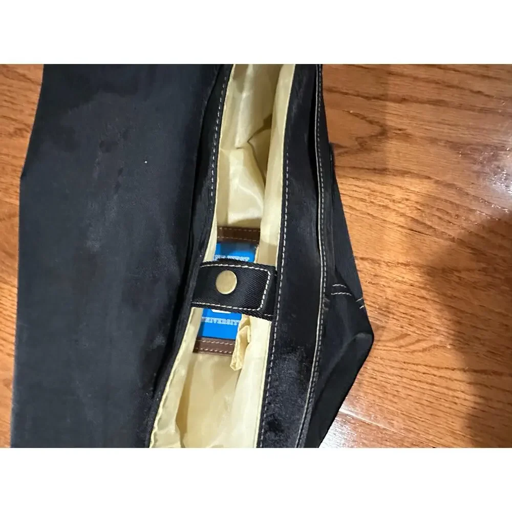9 West University Vintage Messenger bag - New with out tags Black